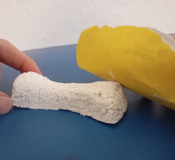 Rohlinge aus Pulpe werden leicht angeschliffen